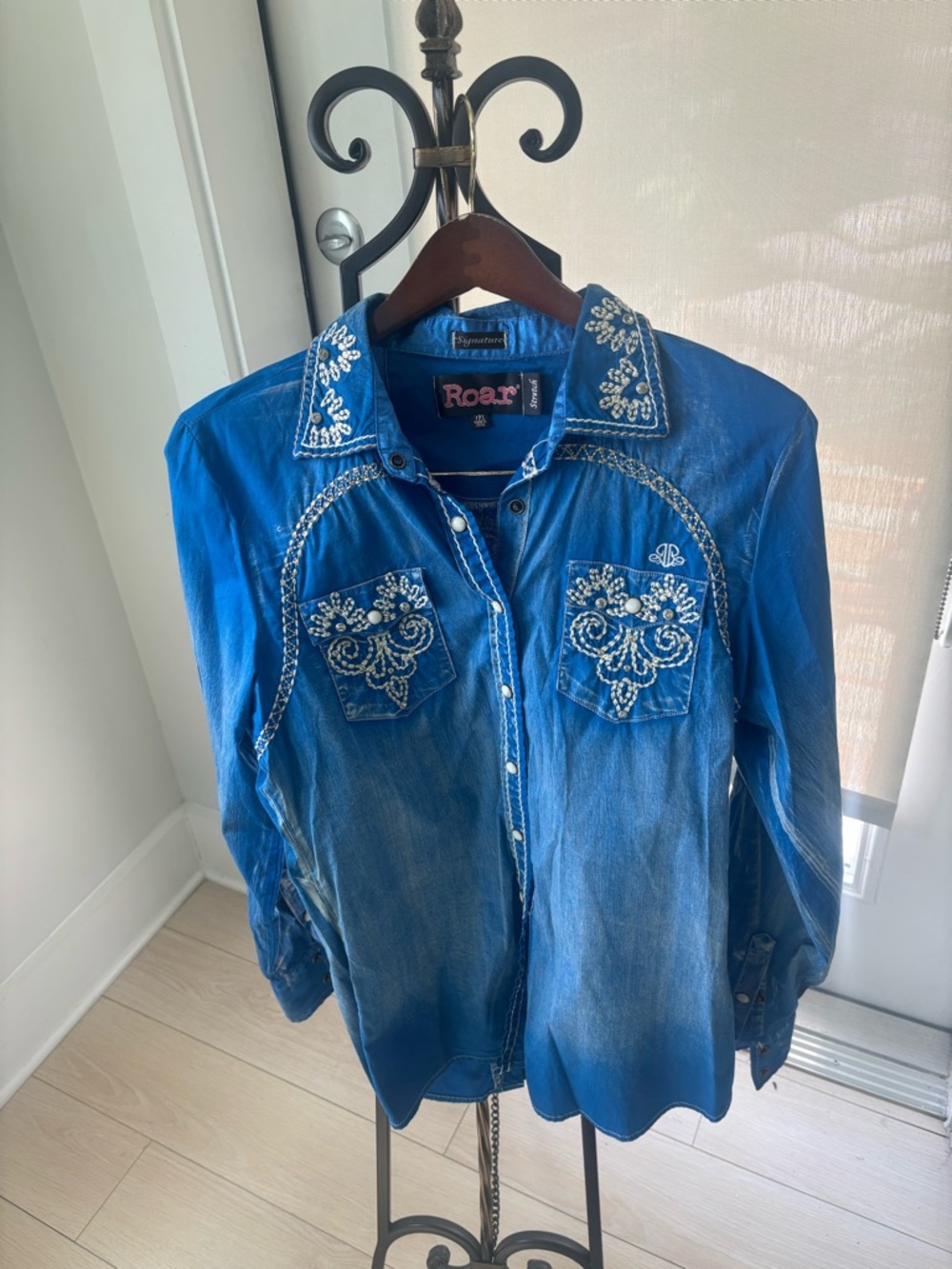 ROAR Embroidered Embellished Fitted Shirt